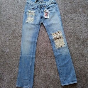 CARMAR denim jeans. 🌼🌛🌞